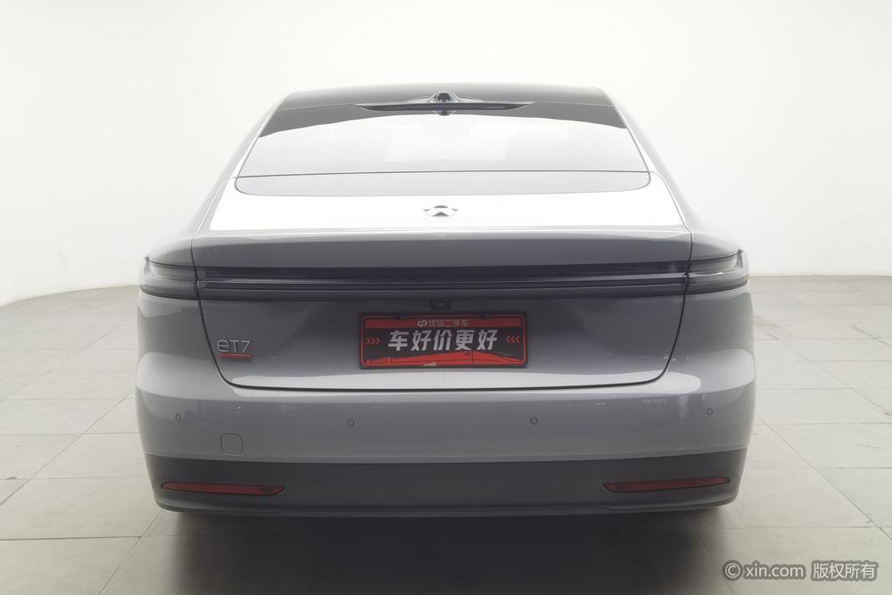 NIO NIO ET7
