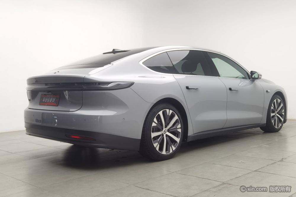 NIO NIO ET7