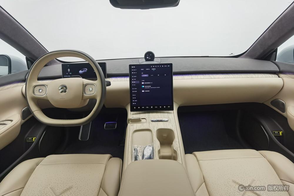 NIO NIO ET7