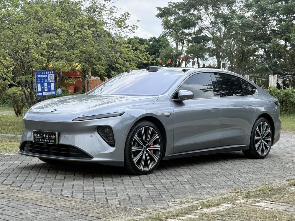 NIO NIO ET7