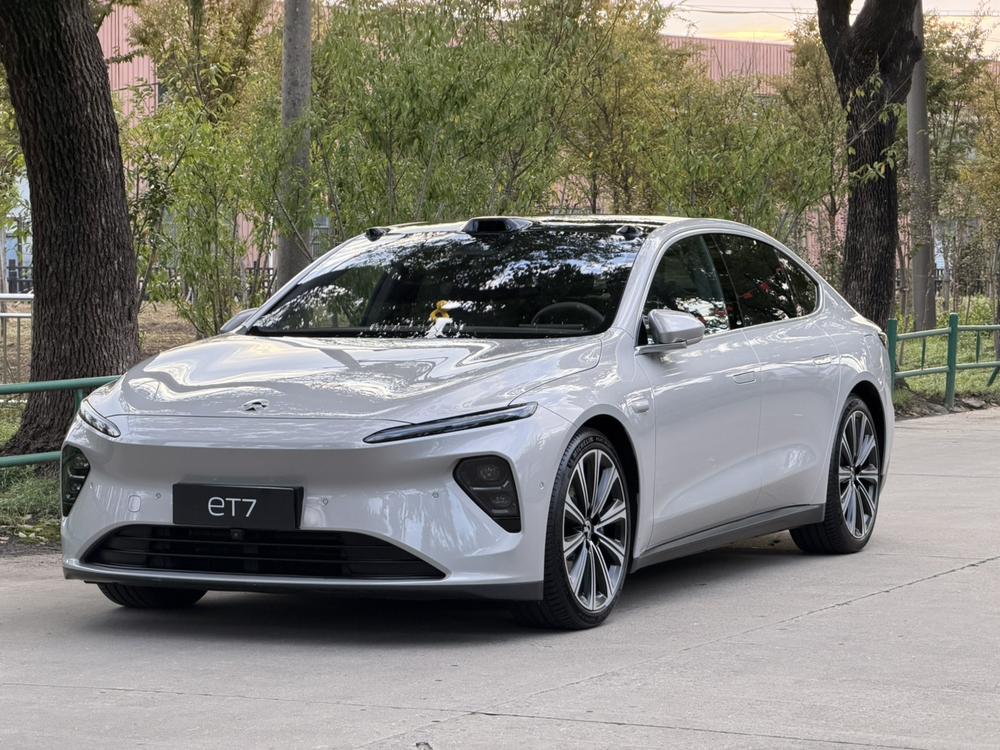 NIO NIO ET7