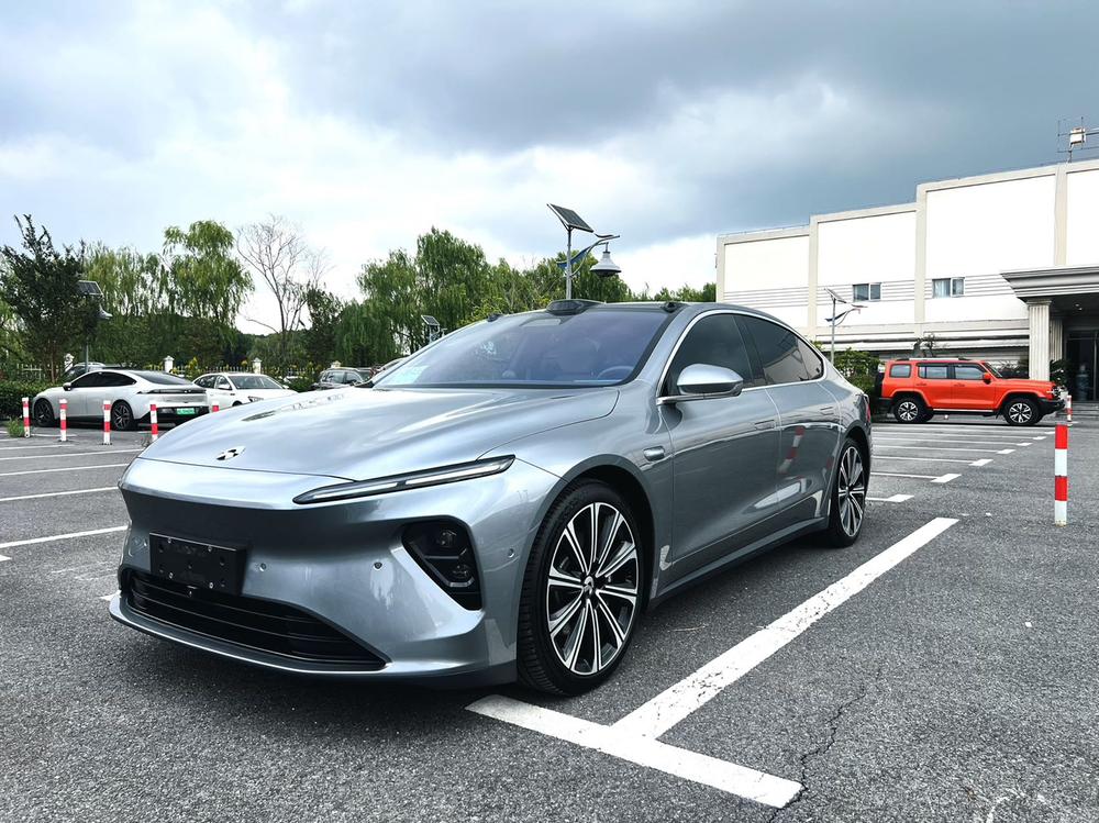 NIO NIO ET7