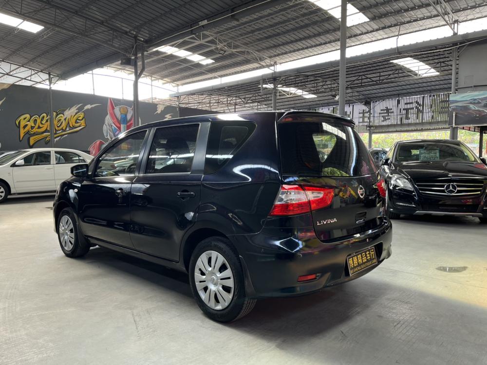 Nissan Livina