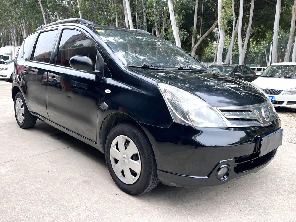 Nissan Livina