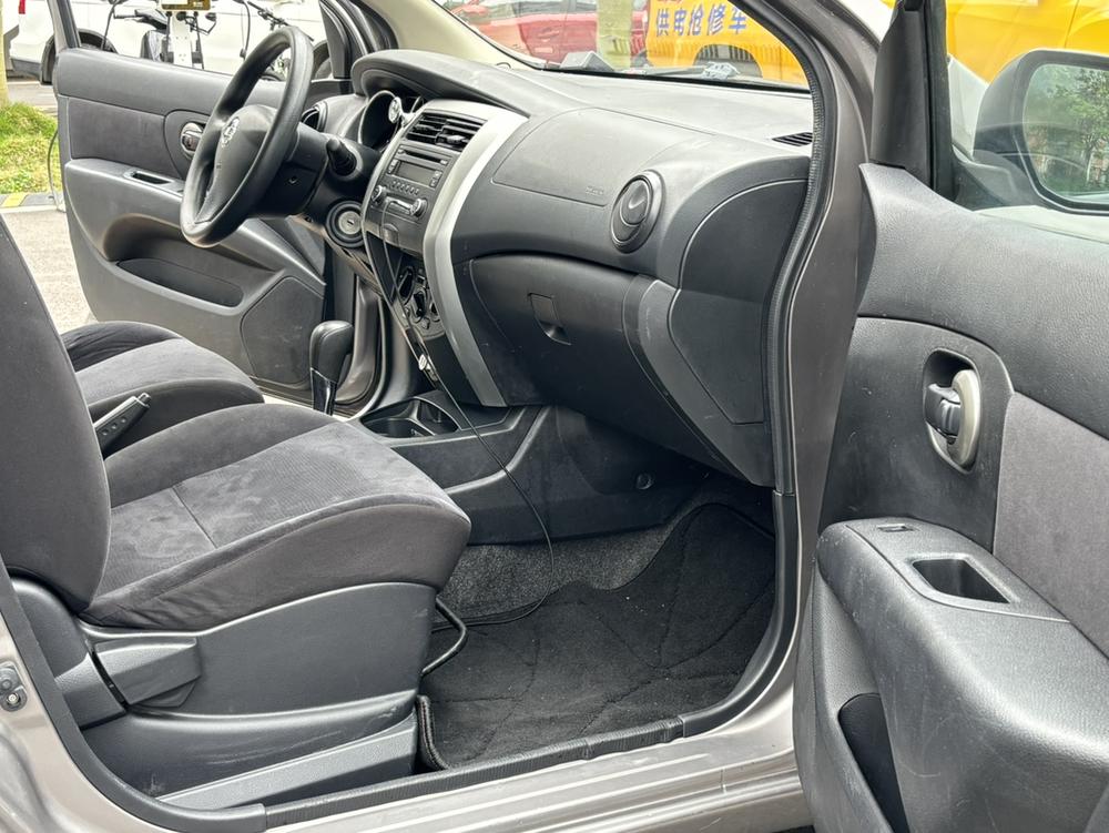 Nissan Livina