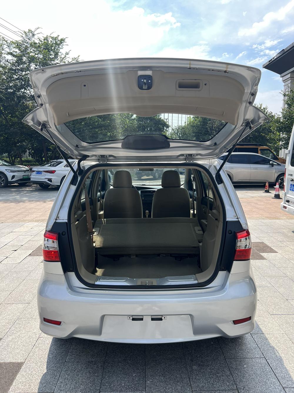 Nissan Livina