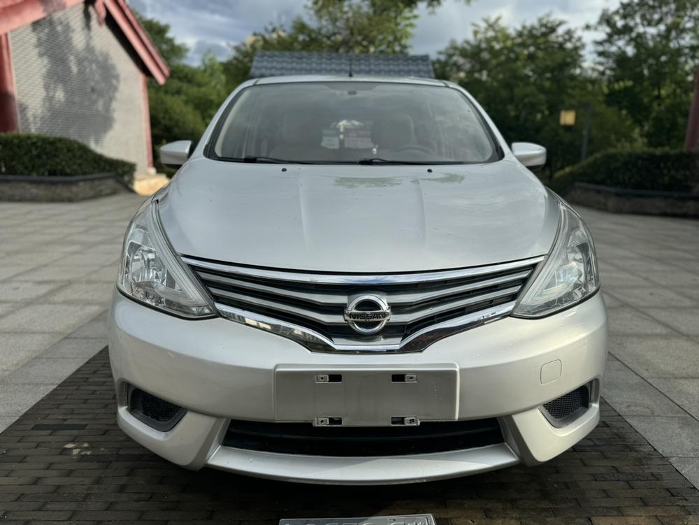 Nissan Livina