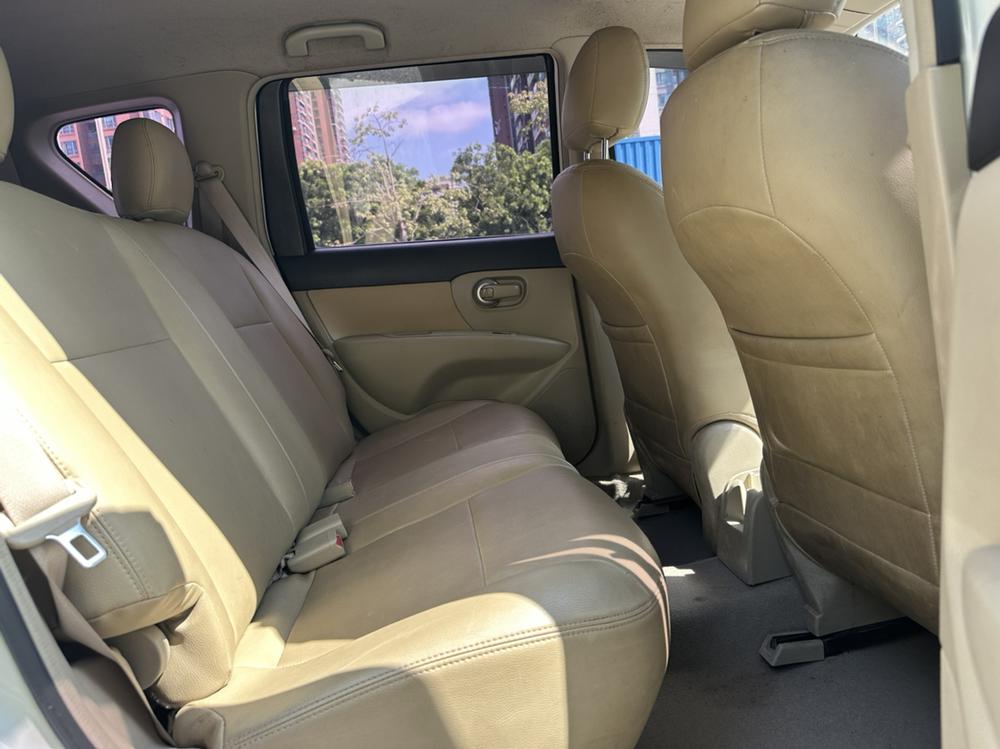 Nissan Livina