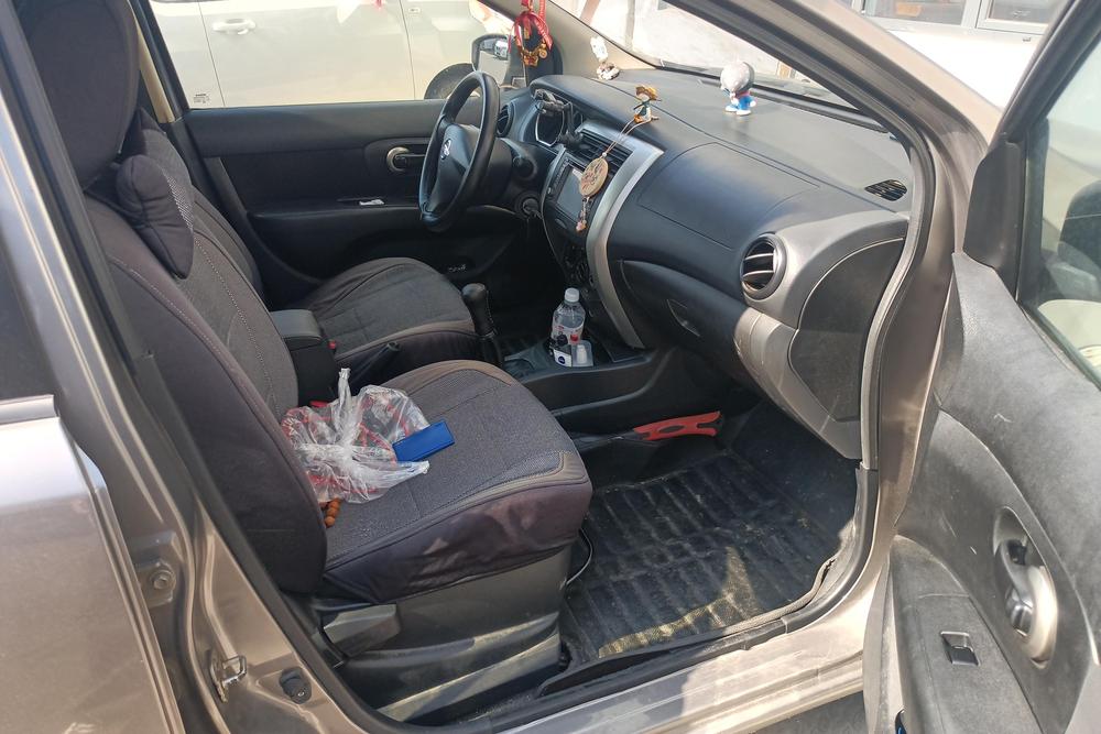 Nissan Livina