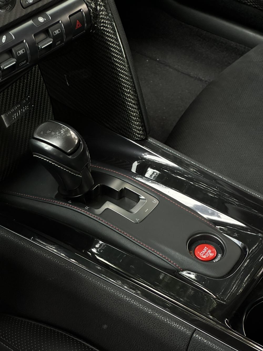 Nissan Nissan GT-R
