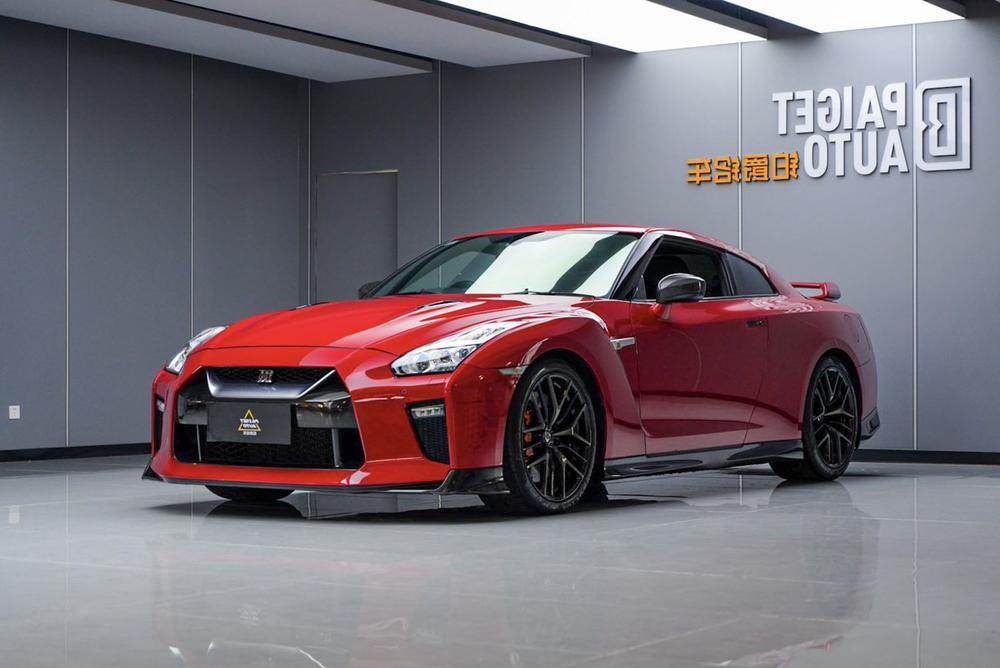 Nissan Nissan GT-R