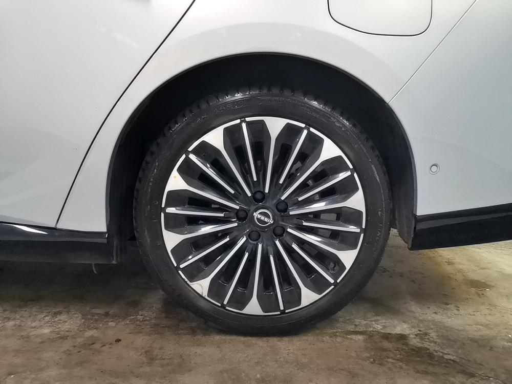 Nissan Nissan N7
