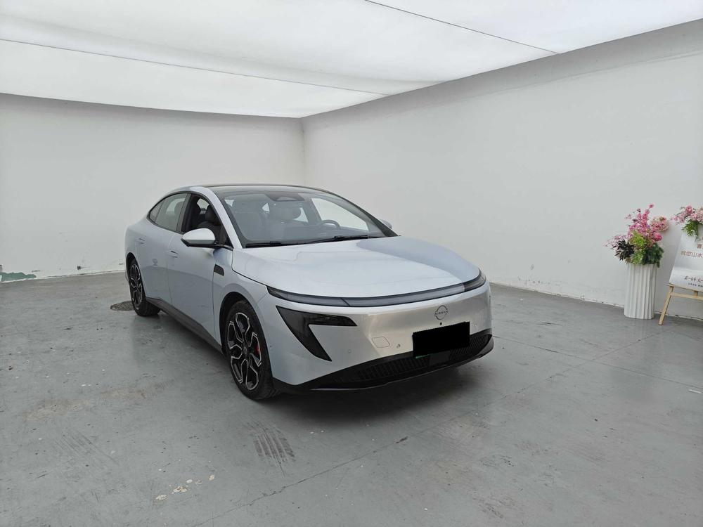 Nissan Nissan N7