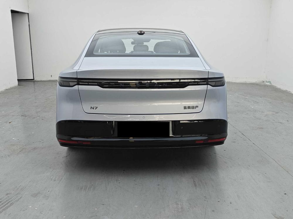 Nissan Nissan N7
