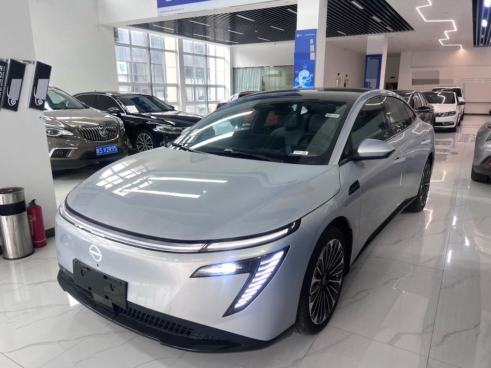 Nissan Nissan N7