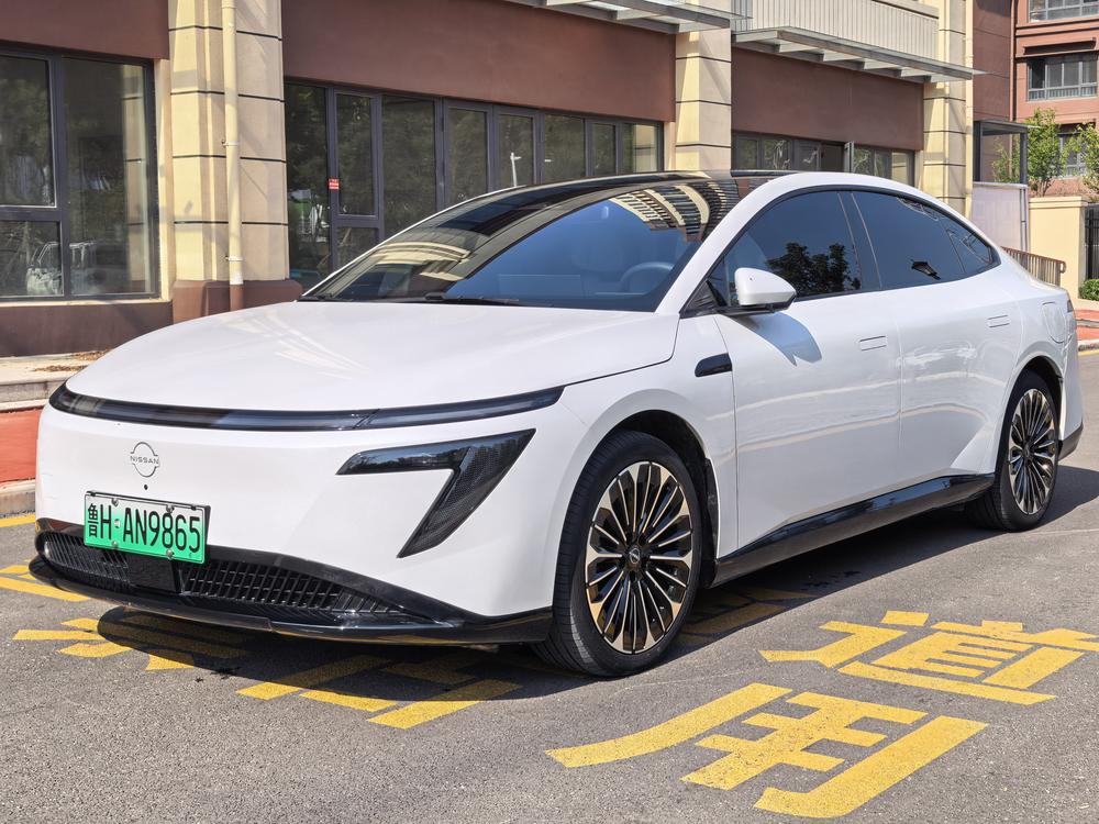 Nissan Nissan N7