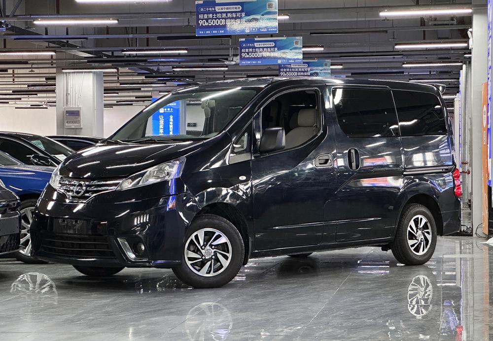 Nissan Nissan NV200