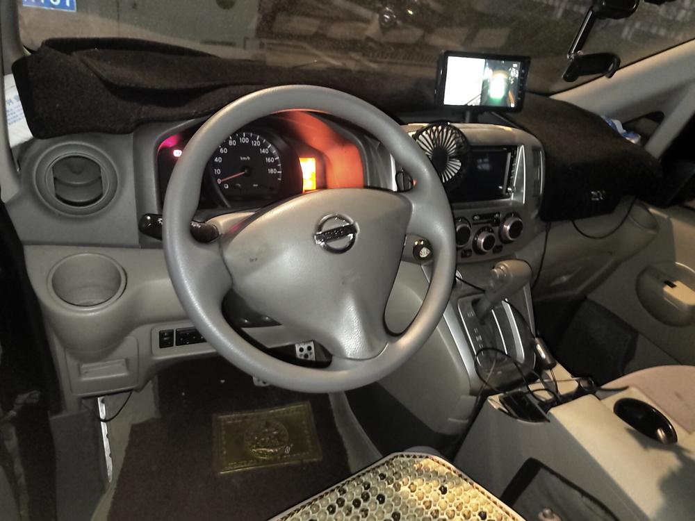Nissan Nissan NV200