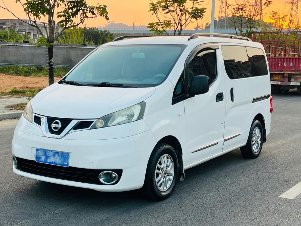 Nissan Nissan NV200
