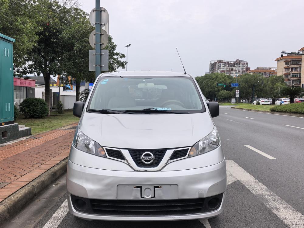 Nissan Nissan NV200