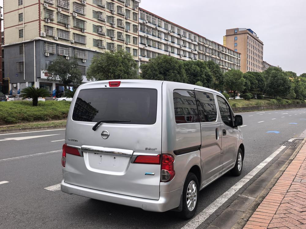 Nissan Nissan NV200