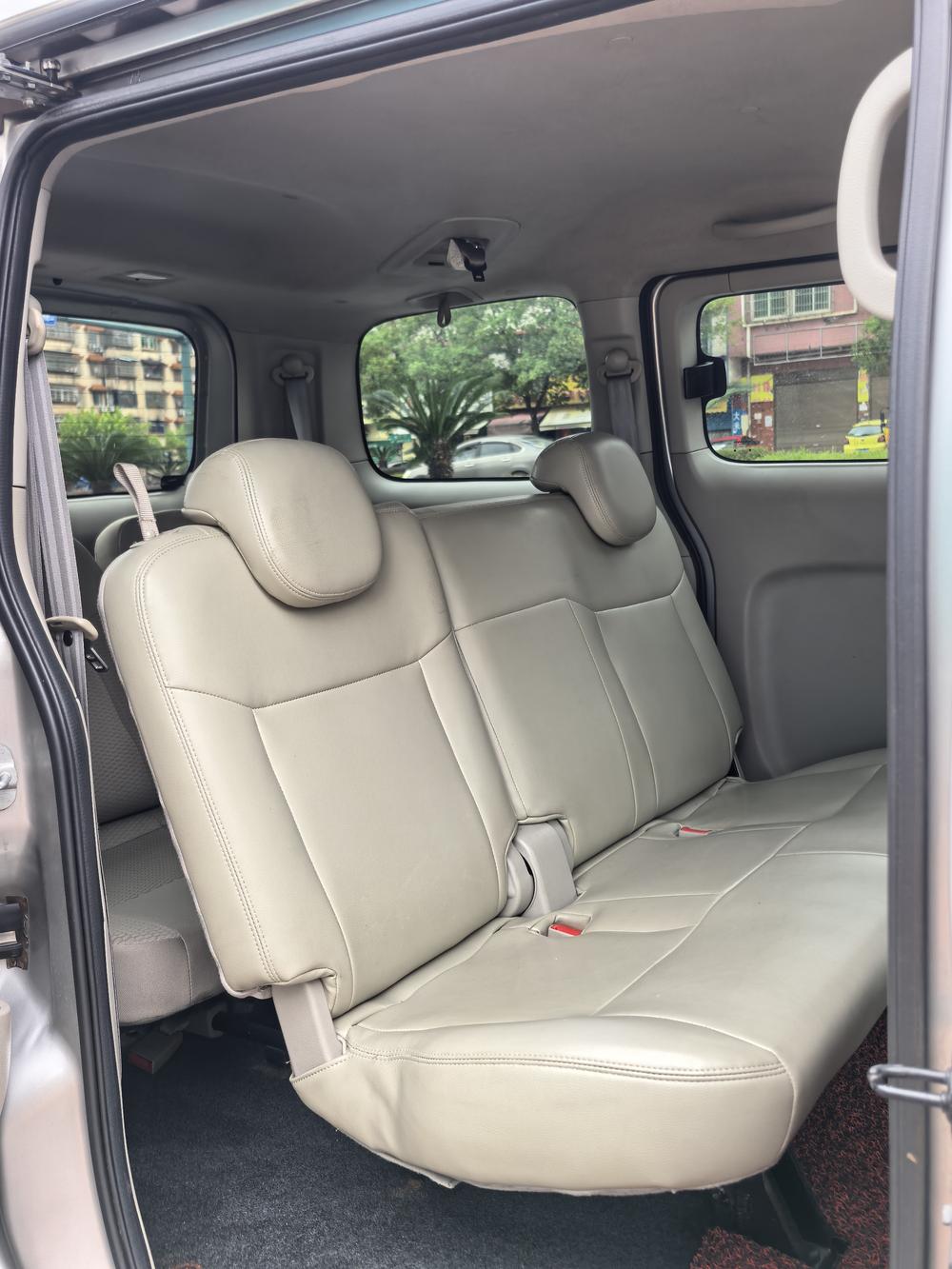 Nissan Nissan NV200