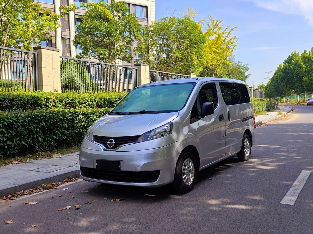 Nissan Nissan NV200