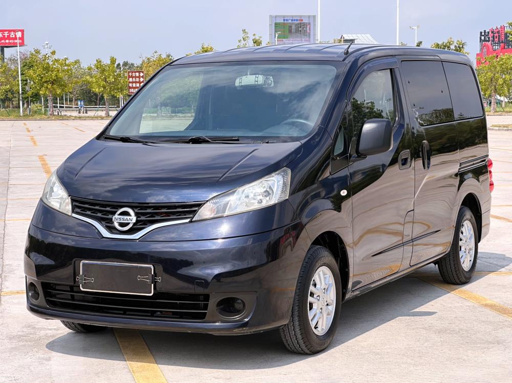 Nissan Nissan NV200