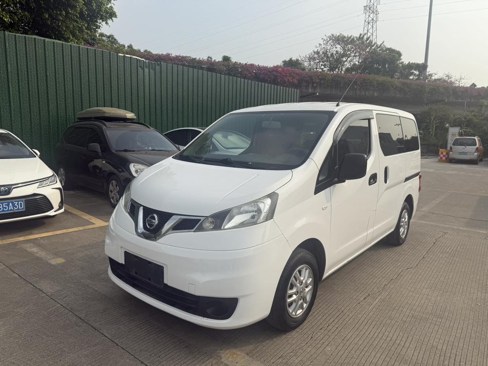 Nissan Nissan NV200