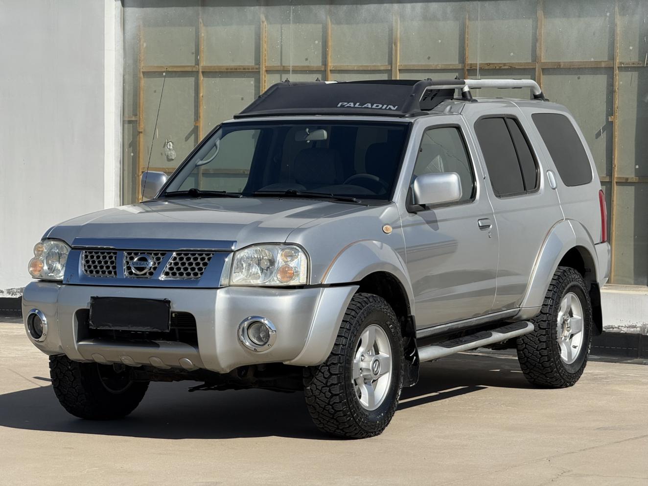 Nissan Paladin