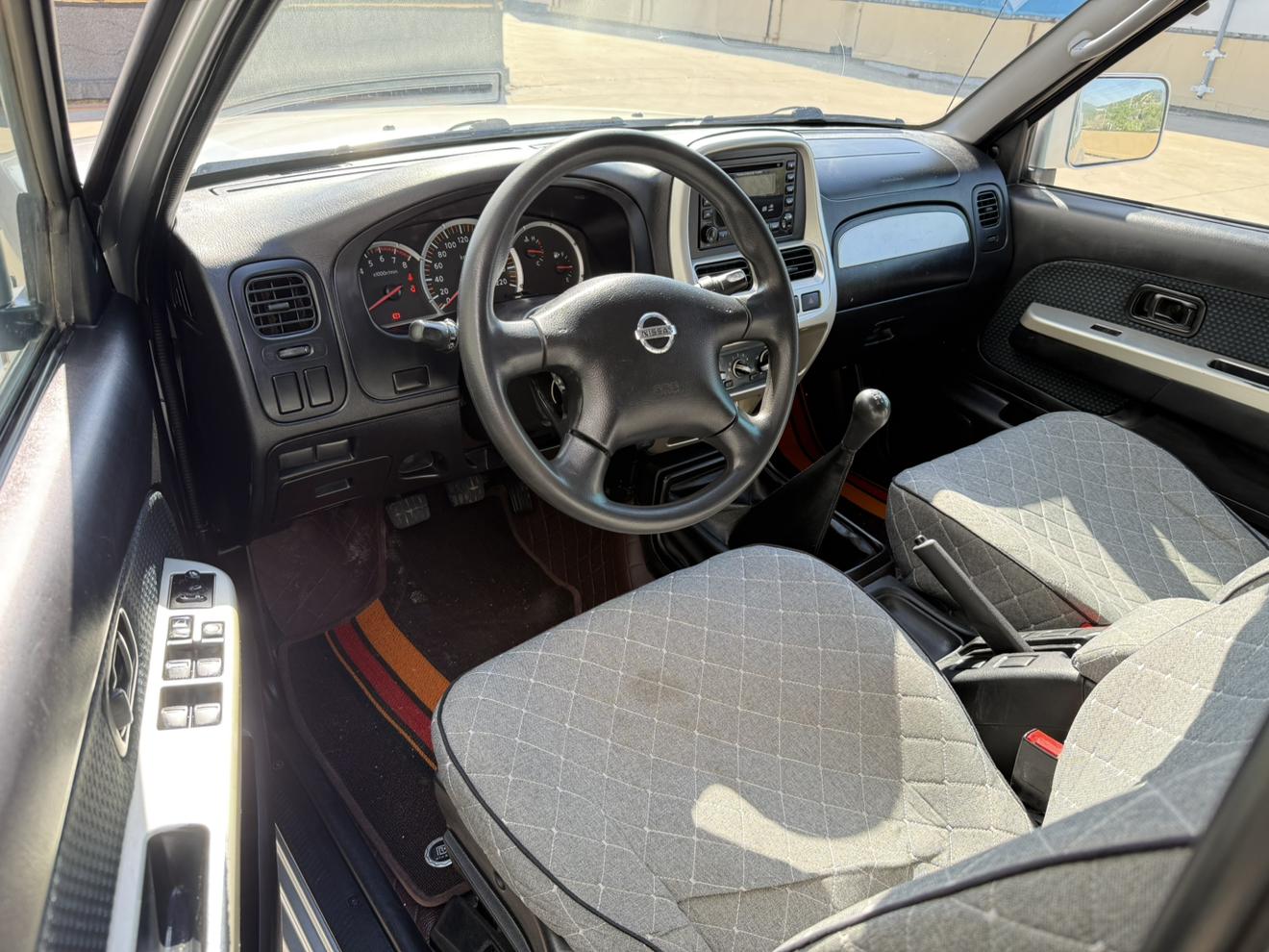 Nissan Paladin