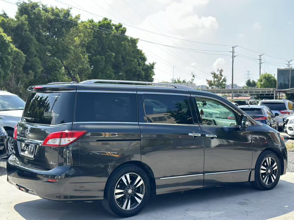 Nissan Quest