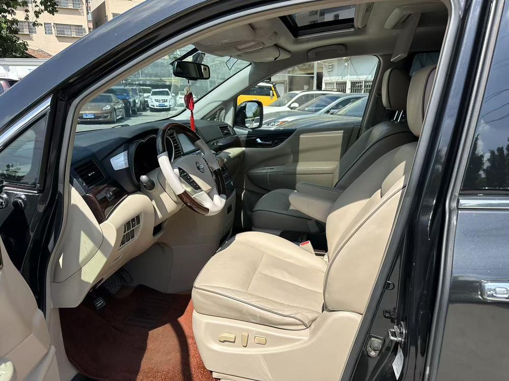 Nissan Quest