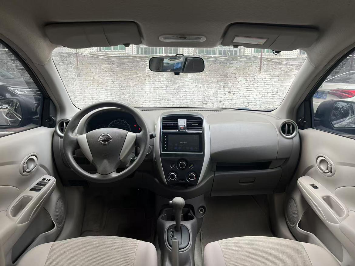 Nissan Sunny