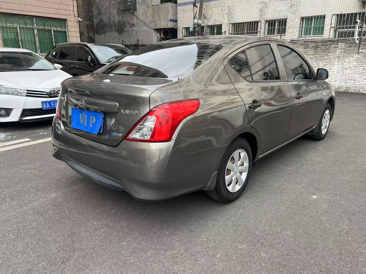 Nissan Sunny