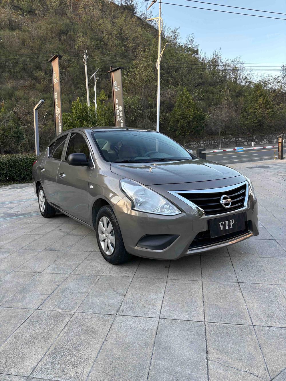 Nissan Sunny