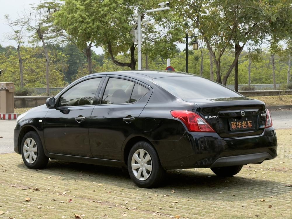 Nissan Sunny