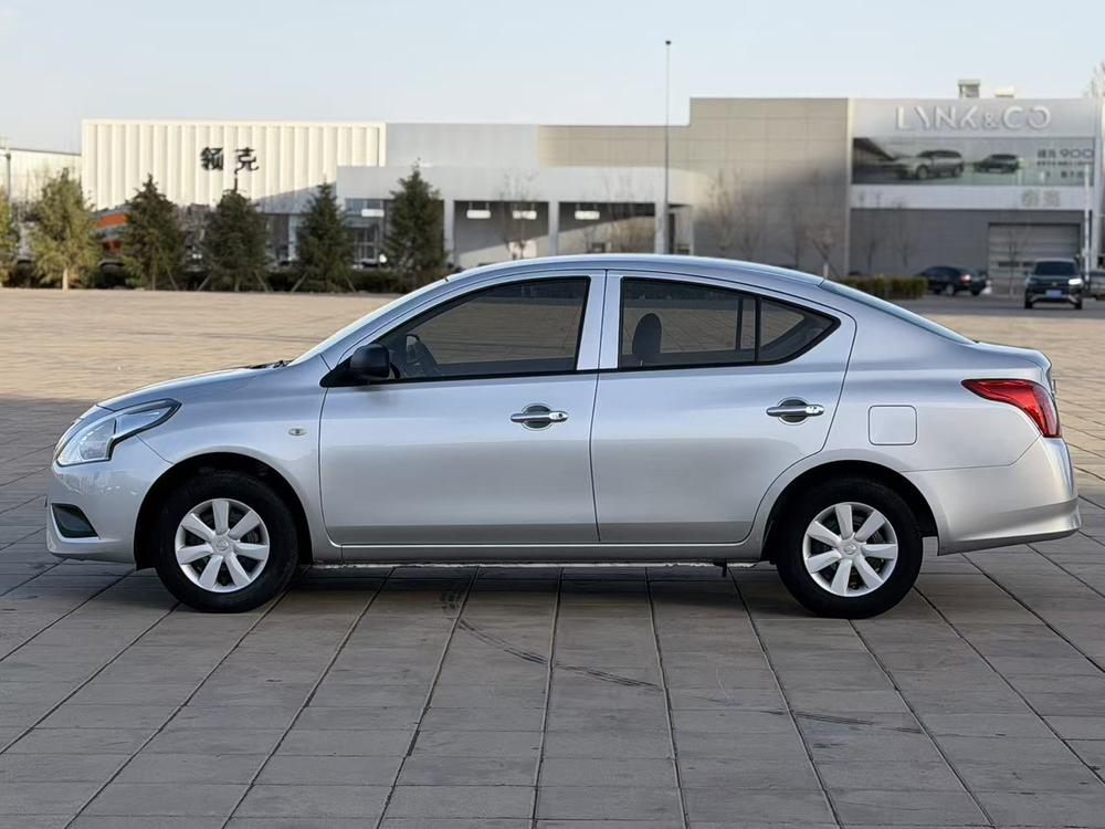 Nissan Sunny