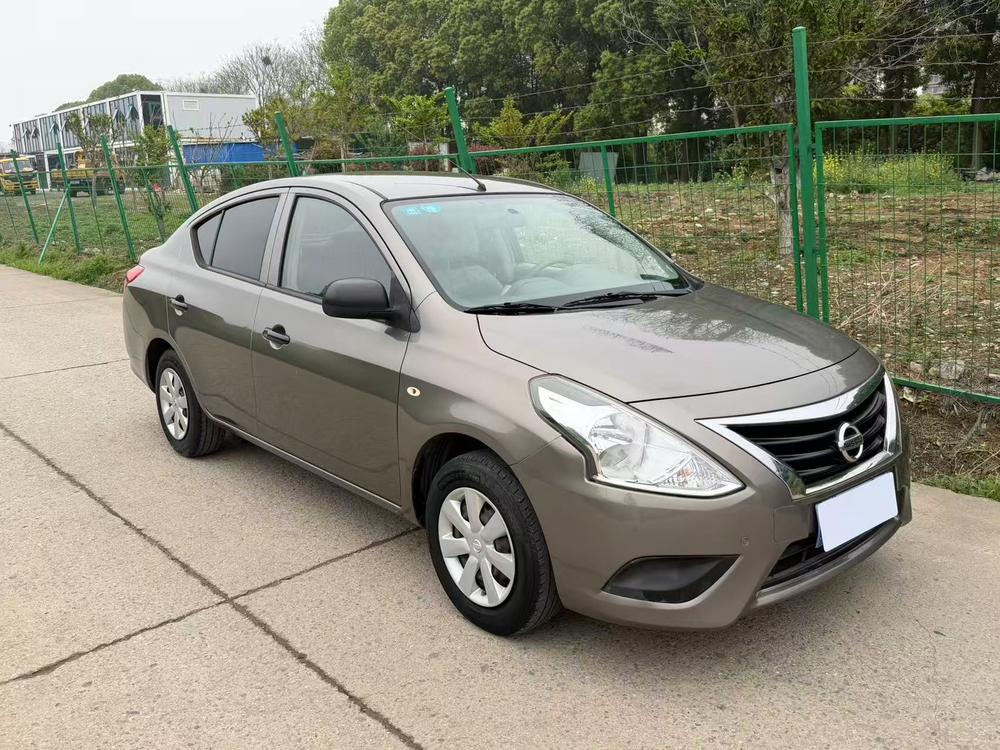 Nissan Sunny