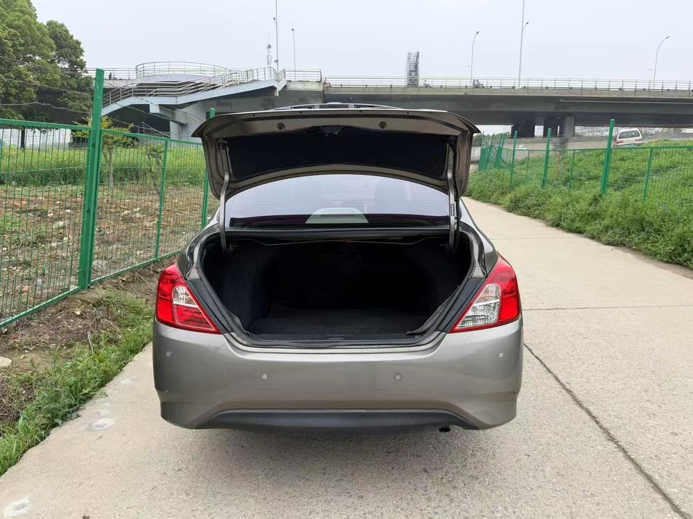 Nissan Sunny