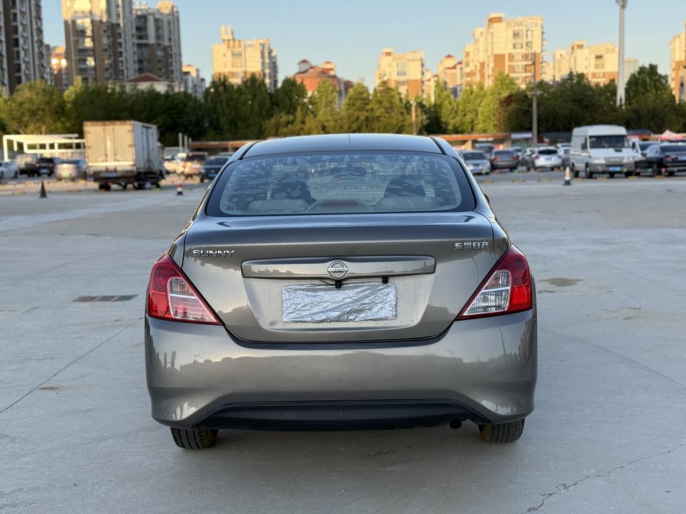Nissan Sunny