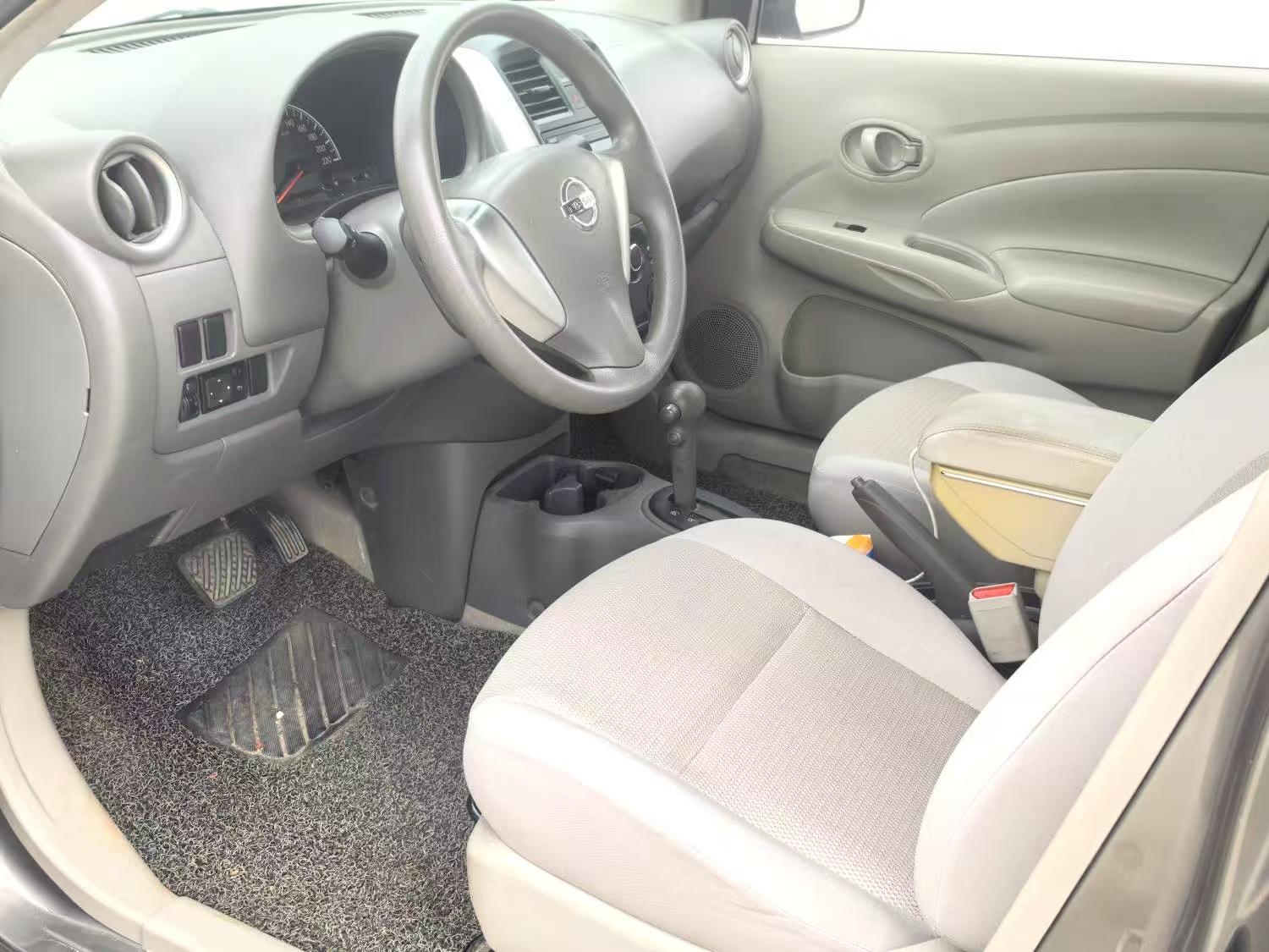 Nissan Sunny
