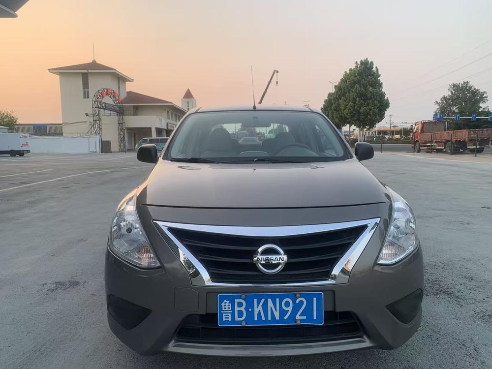 Nissan Sunny