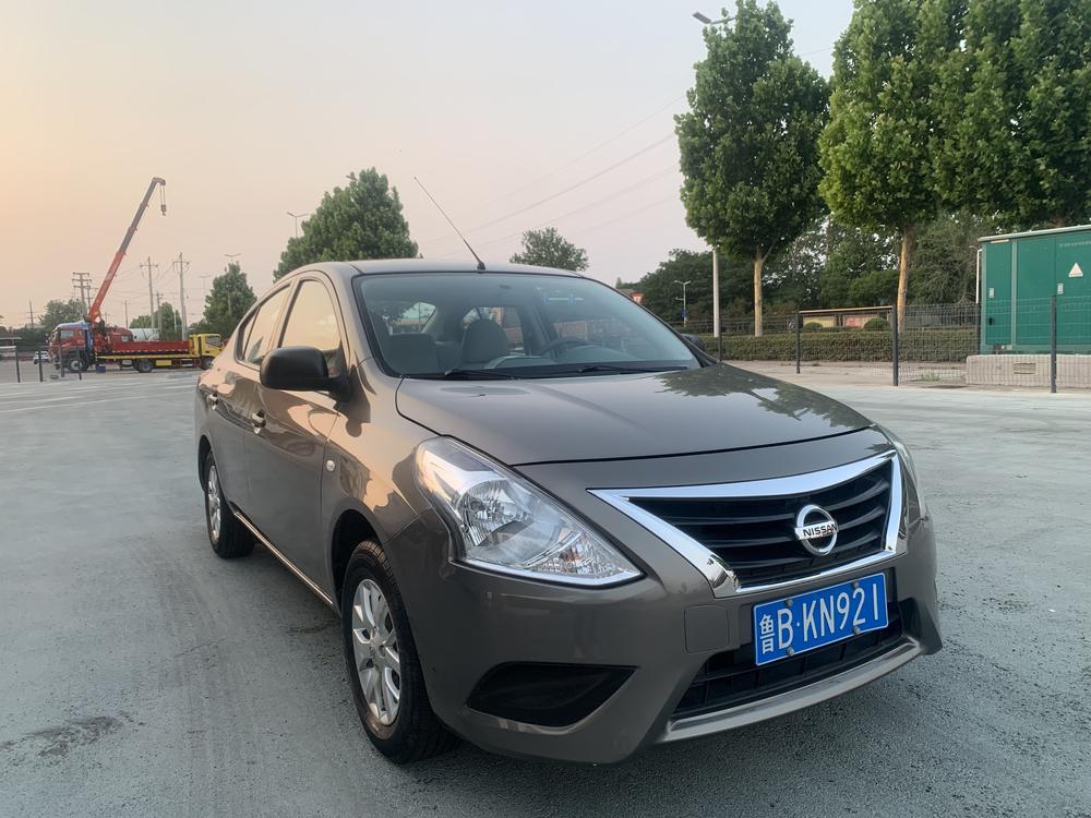 Nissan Sunny