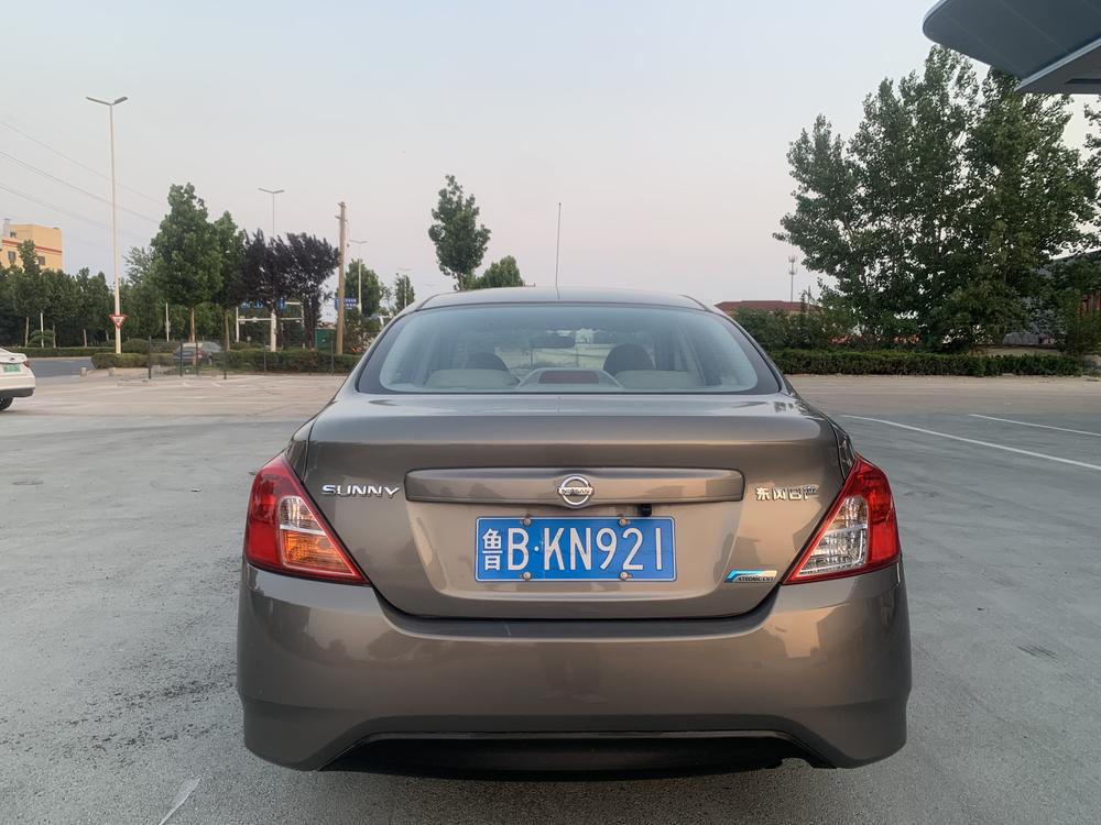 Nissan Sunny