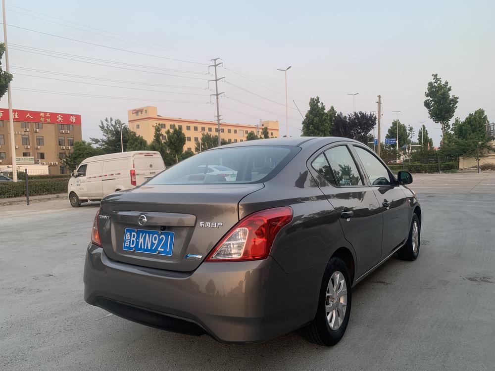 Nissan Sunny