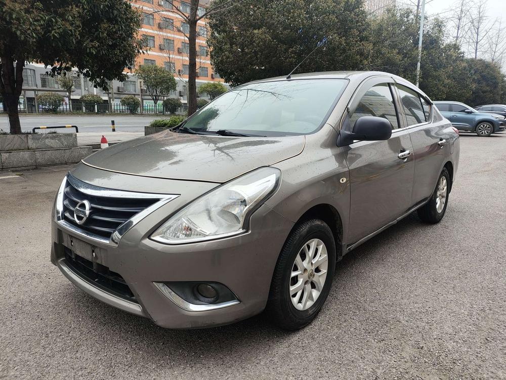 Nissan Sunny