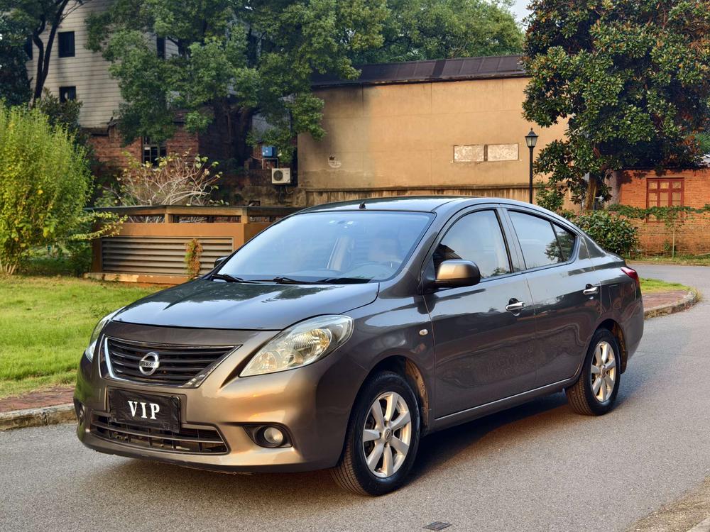 Nissan Sunny