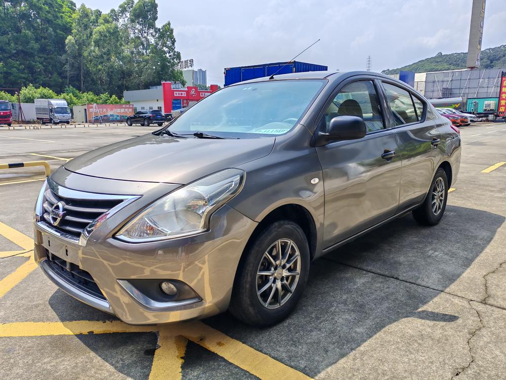 Nissan Sunny
