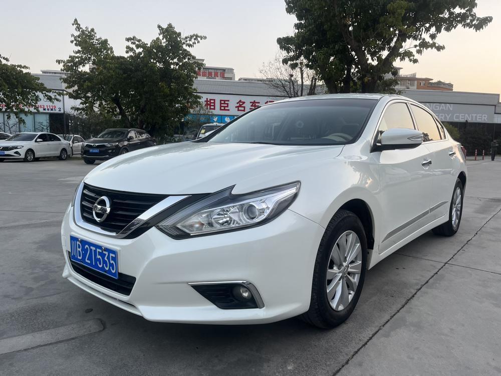 Nissan Teana